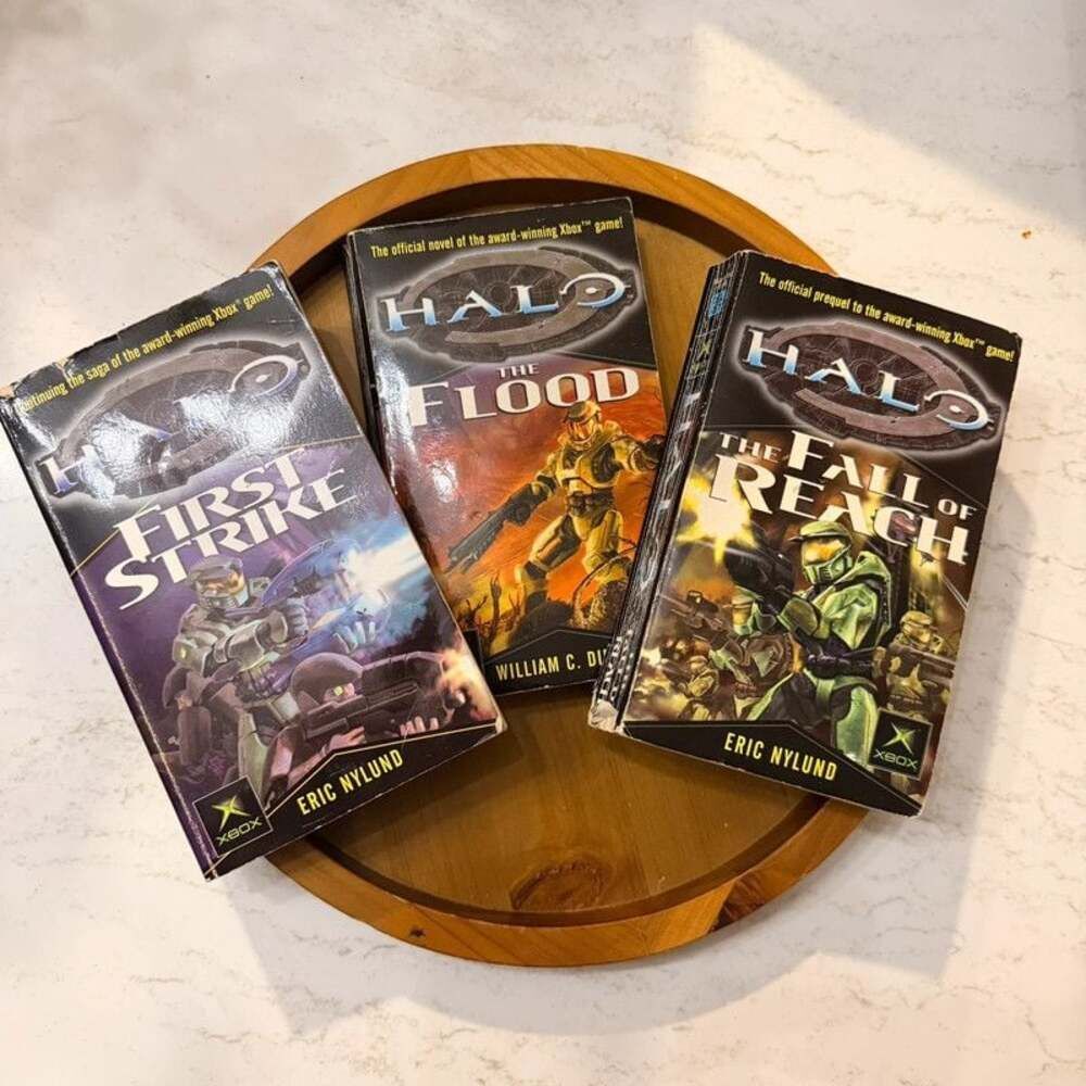 Halo Boxed Set:First Strike/The Flood/The Fall of Reach